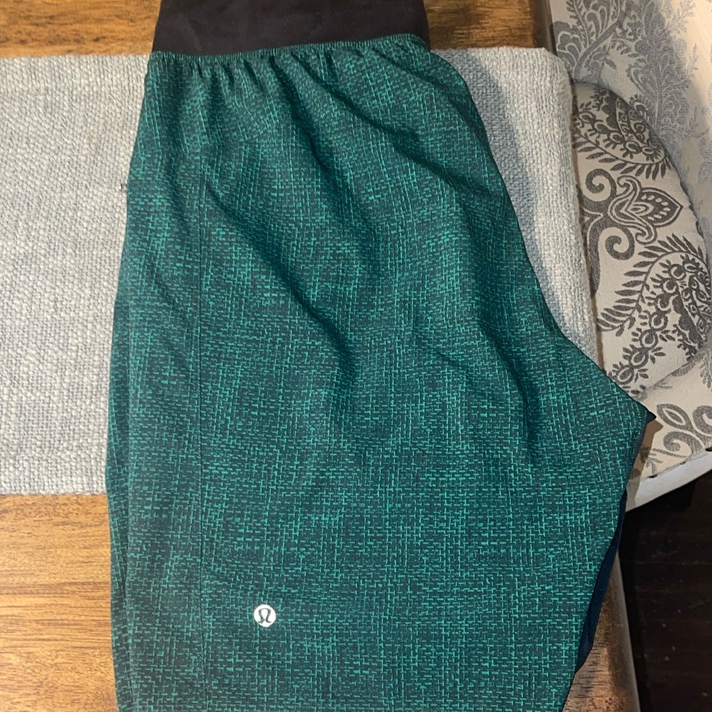 Men’s lululemon shorts